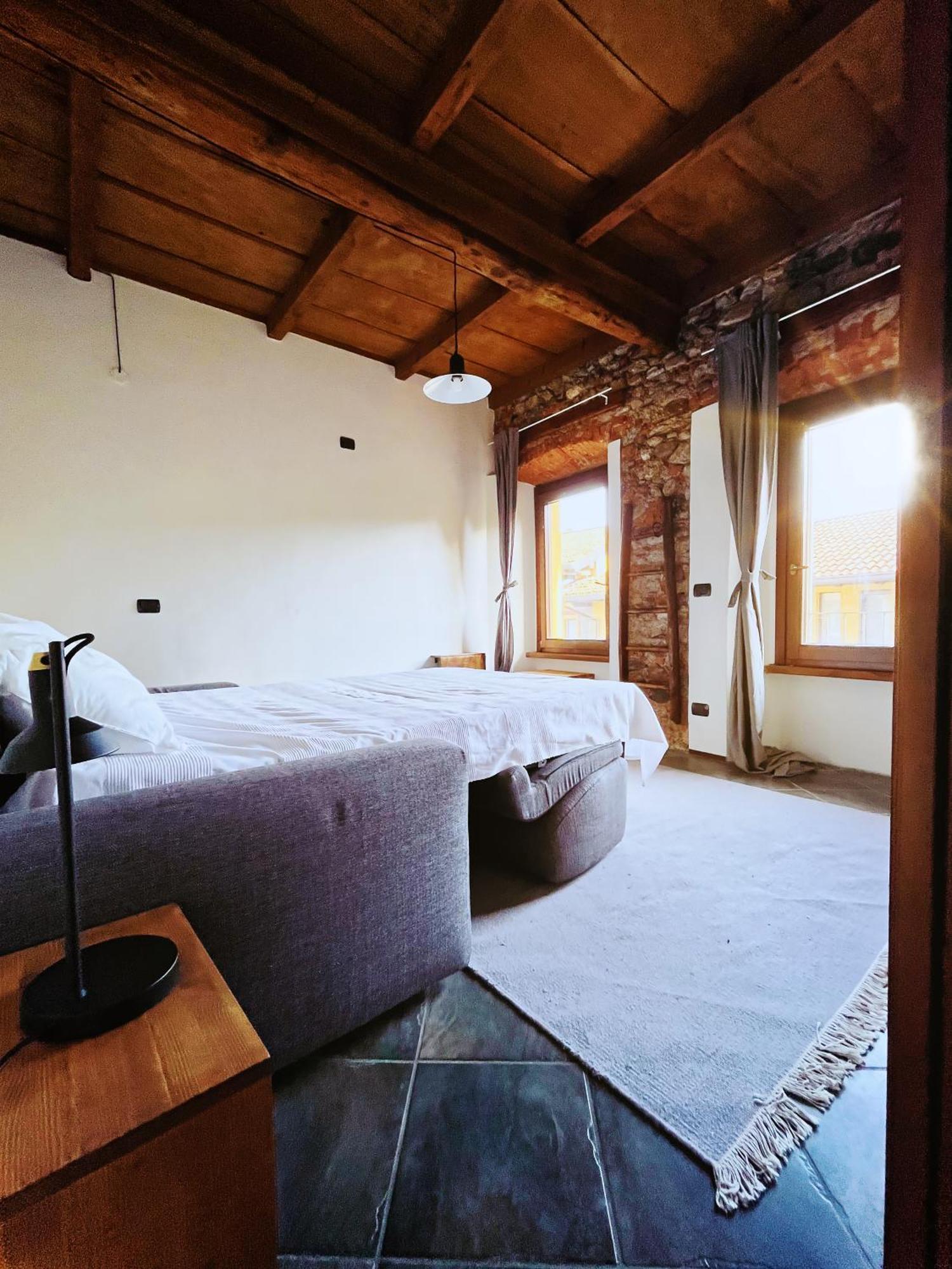 Robin'S Nest Hotel Paruzzaro Ngoại thất bức ảnh