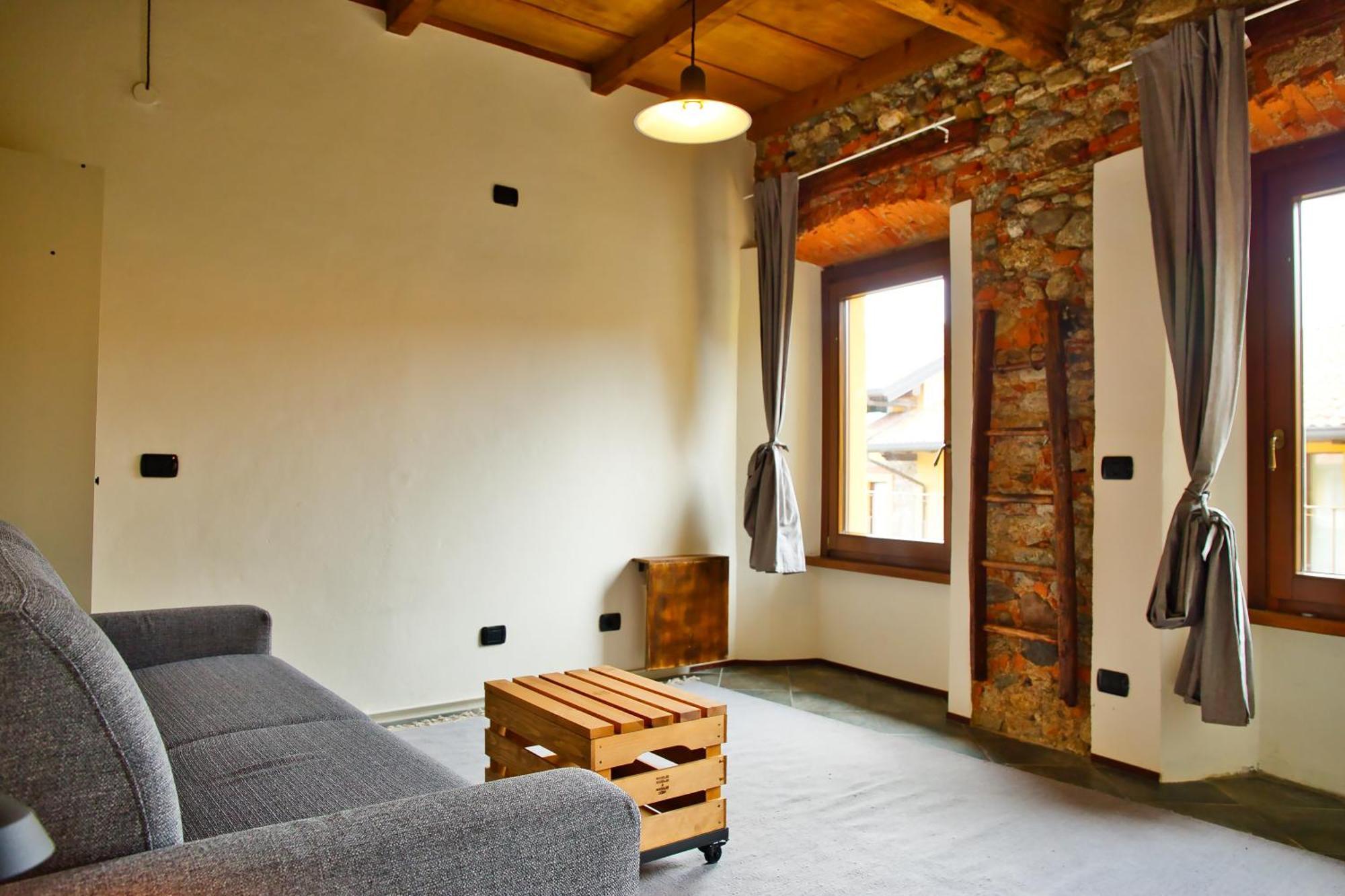 Robin'S Nest Hotel Paruzzaro Ngoại thất bức ảnh